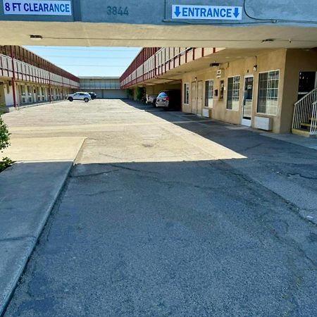 Regency Inn Fresno Exterior photo