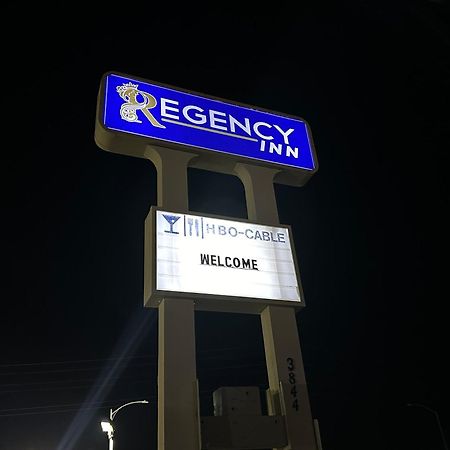 Regency Inn Fresno Exterior photo