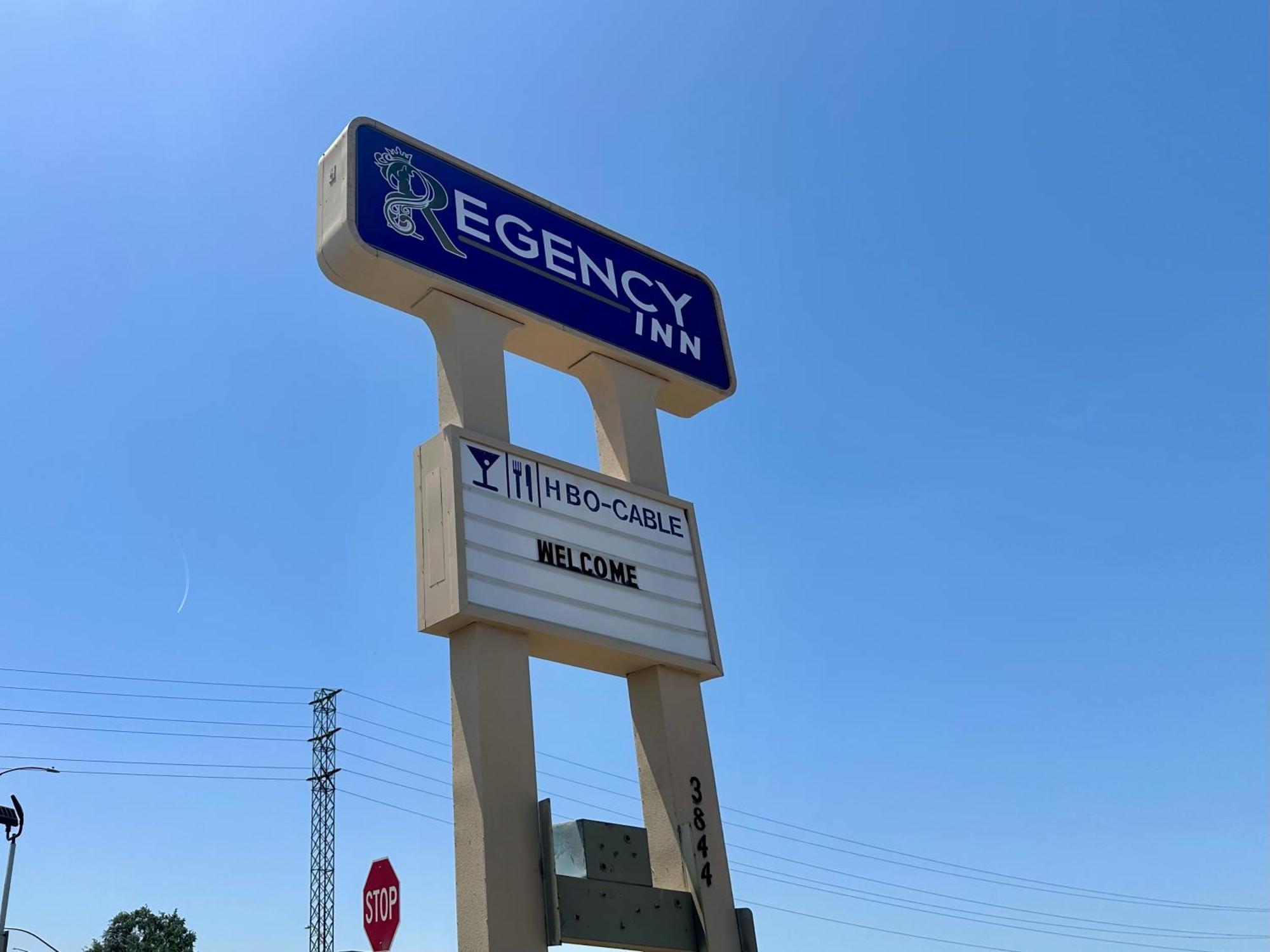 Regency Inn Fresno Exterior photo